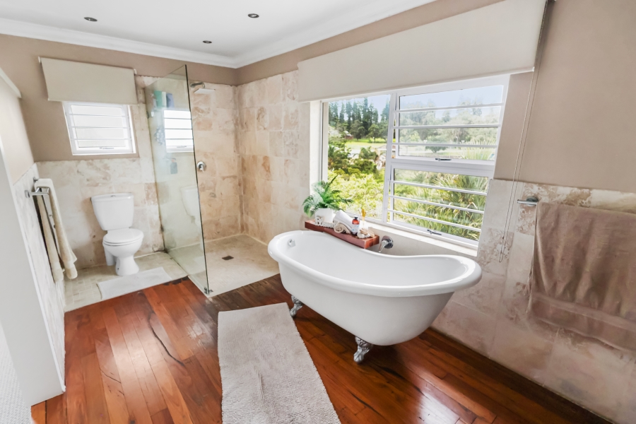 7 Bedroom Property for Sale in Nahoon Eastern Cape